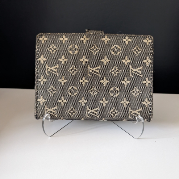 Vintage Louis Vuitton Agenda with Signature Monogram - Picture 2 of 10